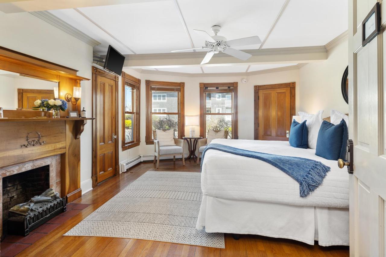 | Inn on the Sound