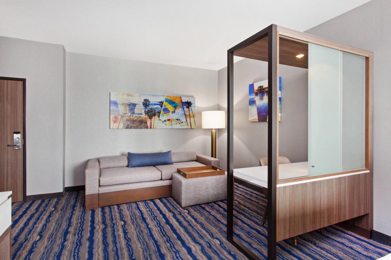 Studio with Two Queen Beds and Trundle Bed at SpringHill Suites by Marriott Huntington Beach Orange County
