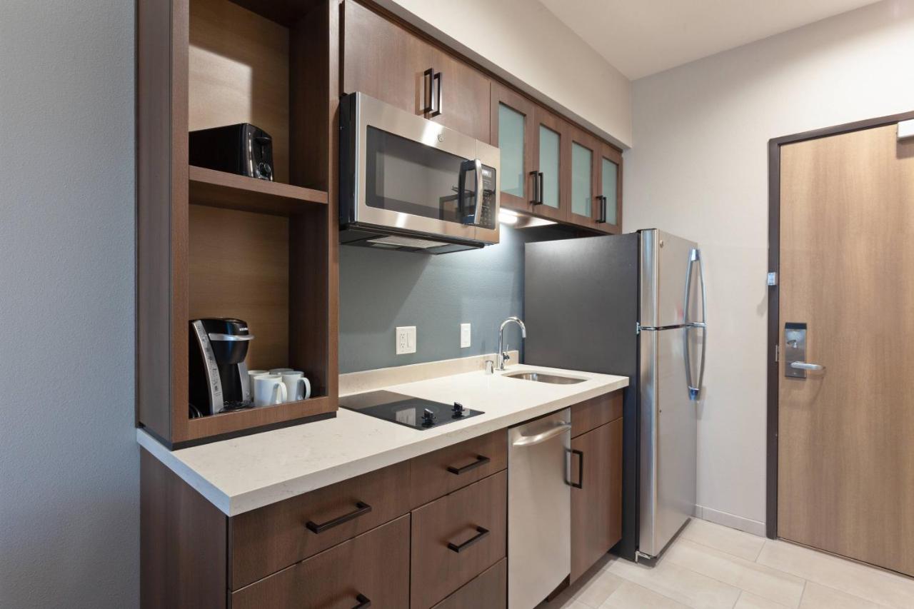 Queen Studio at TownePlace Suites by Marriott San Diego Central