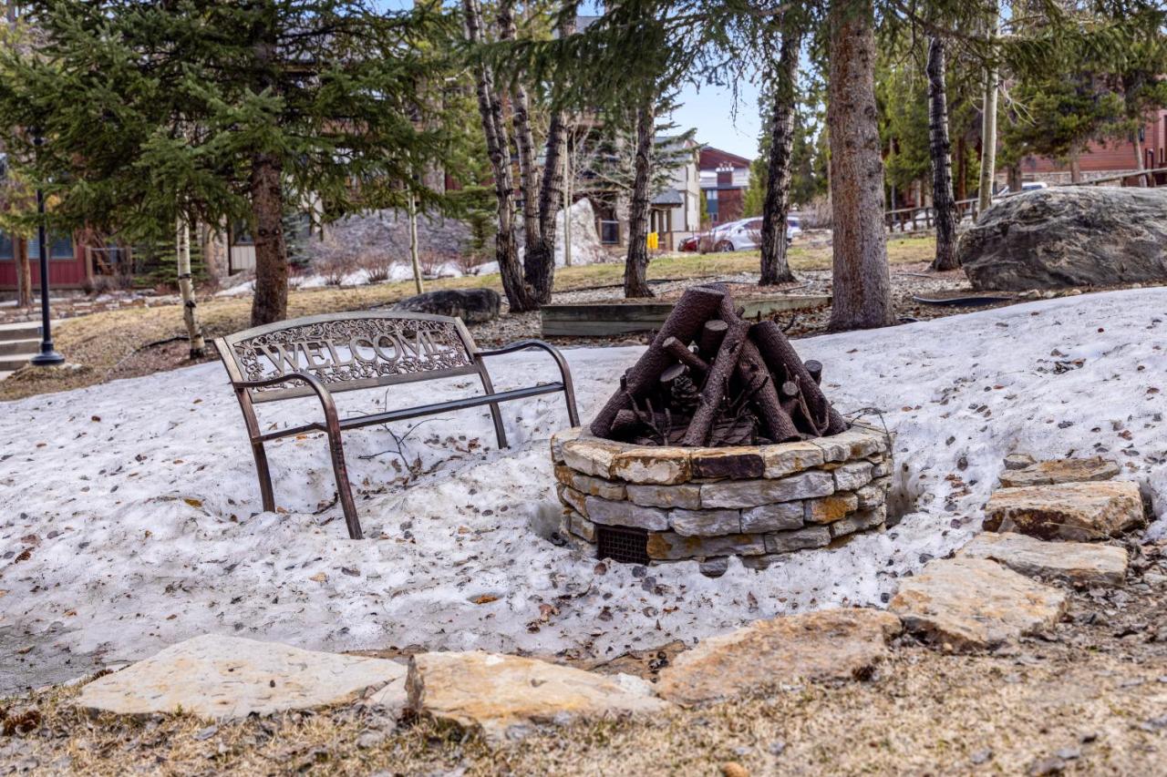 | Pine Ridge Condominiums