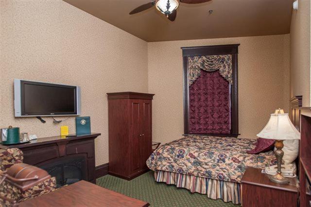 | Hickok's Hotel and Gaming