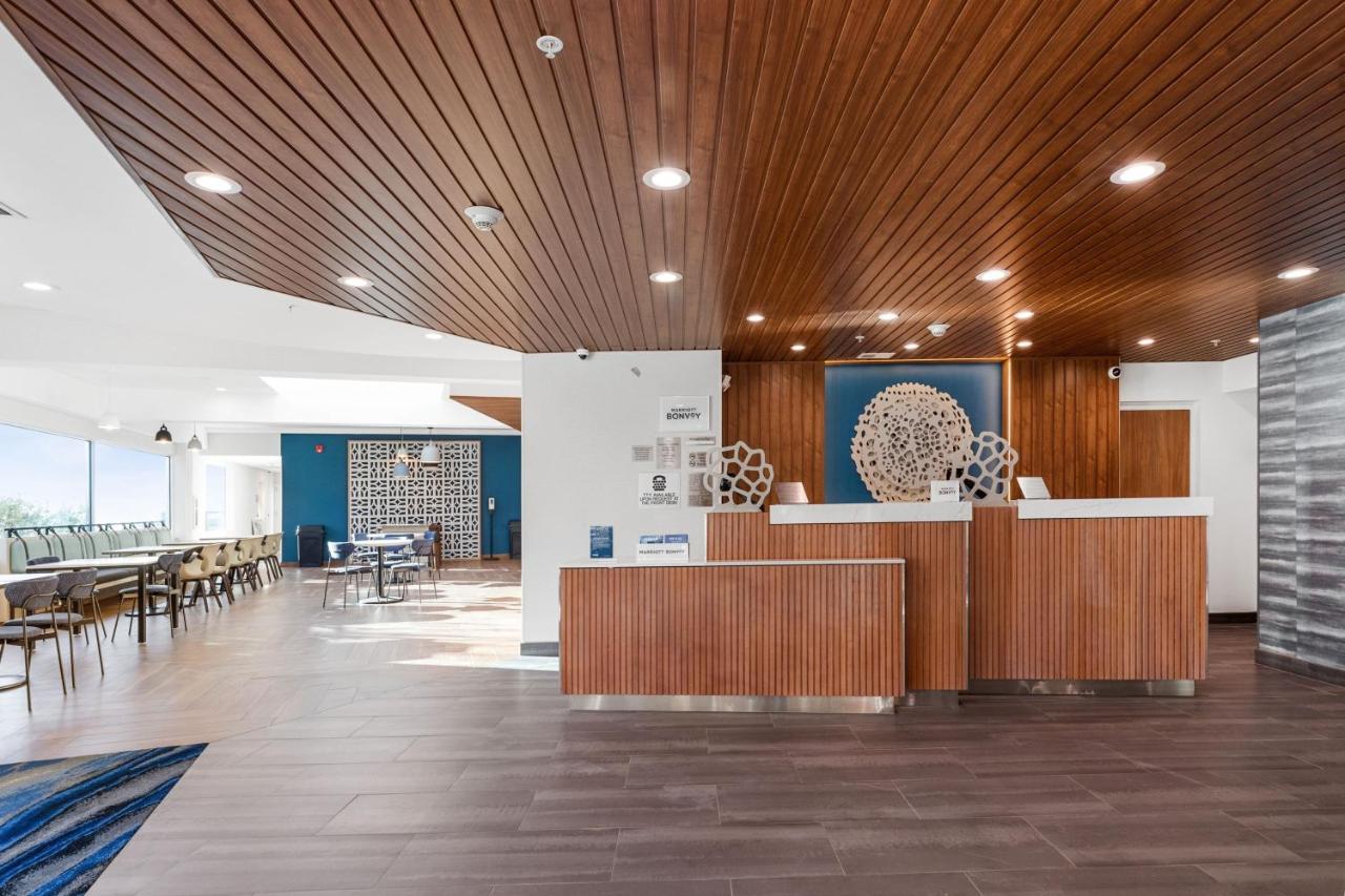 | Fairfield by Marriott Inn & Suites San Francisco Pacifica
