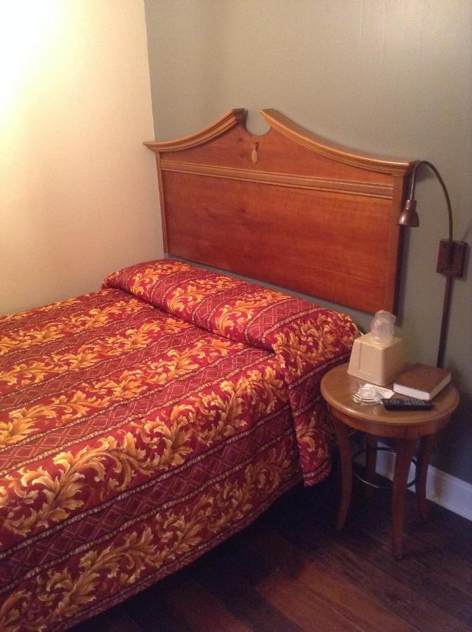 | Empress Hotel