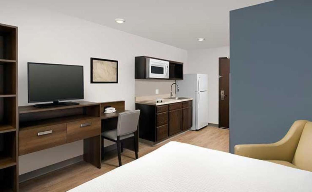 Standard King Room - Non Smoking at Woodspring Suites Mesa Chandler