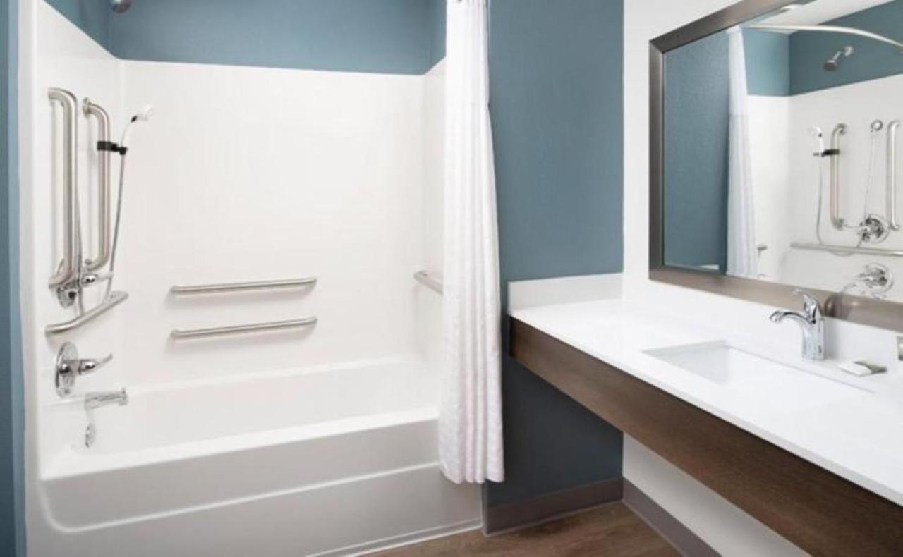King Room - Accessible/Non Smoking at Woodspring Suites Mesa Chandler