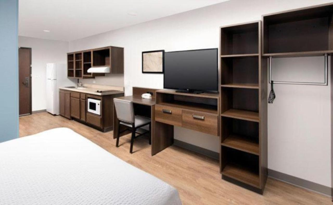Standard King Room - Non Smoking at Woodspring Suites Mesa Chandler