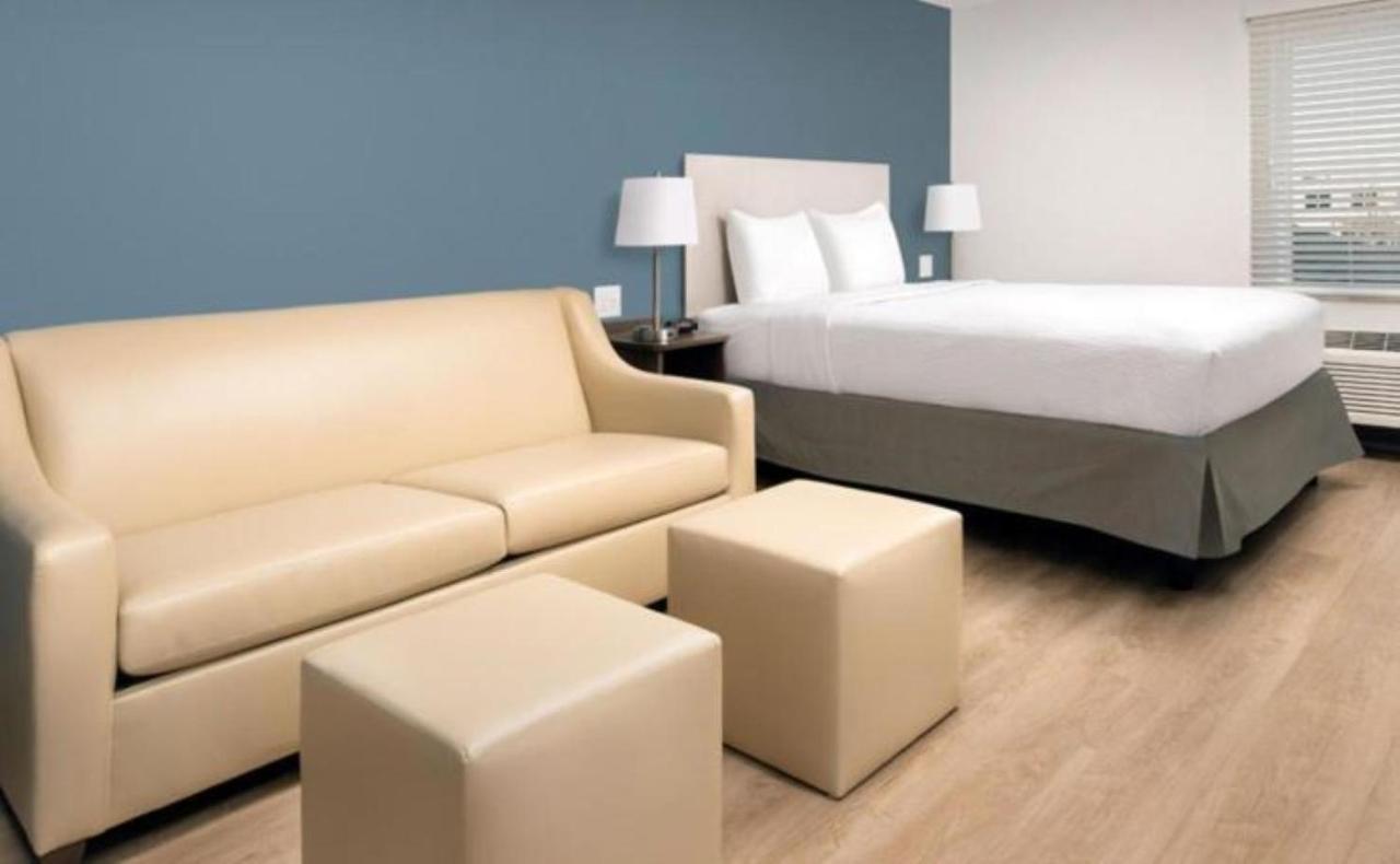 Standard King Room - Non Smoking at Woodspring Suites Mesa Chandler