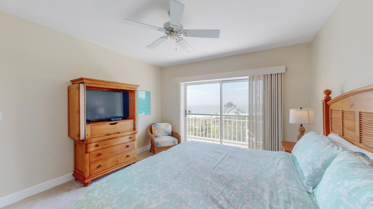 | 3502 Windsor Court South