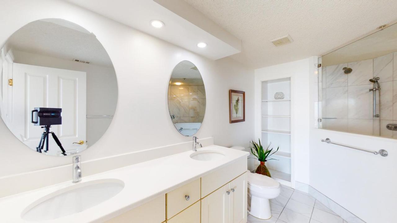 | 3502 Windsor Court South