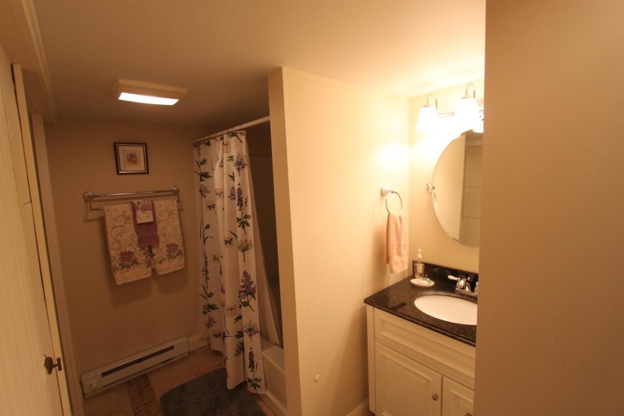 | The 1810 Juliand House Bed & Breakfast