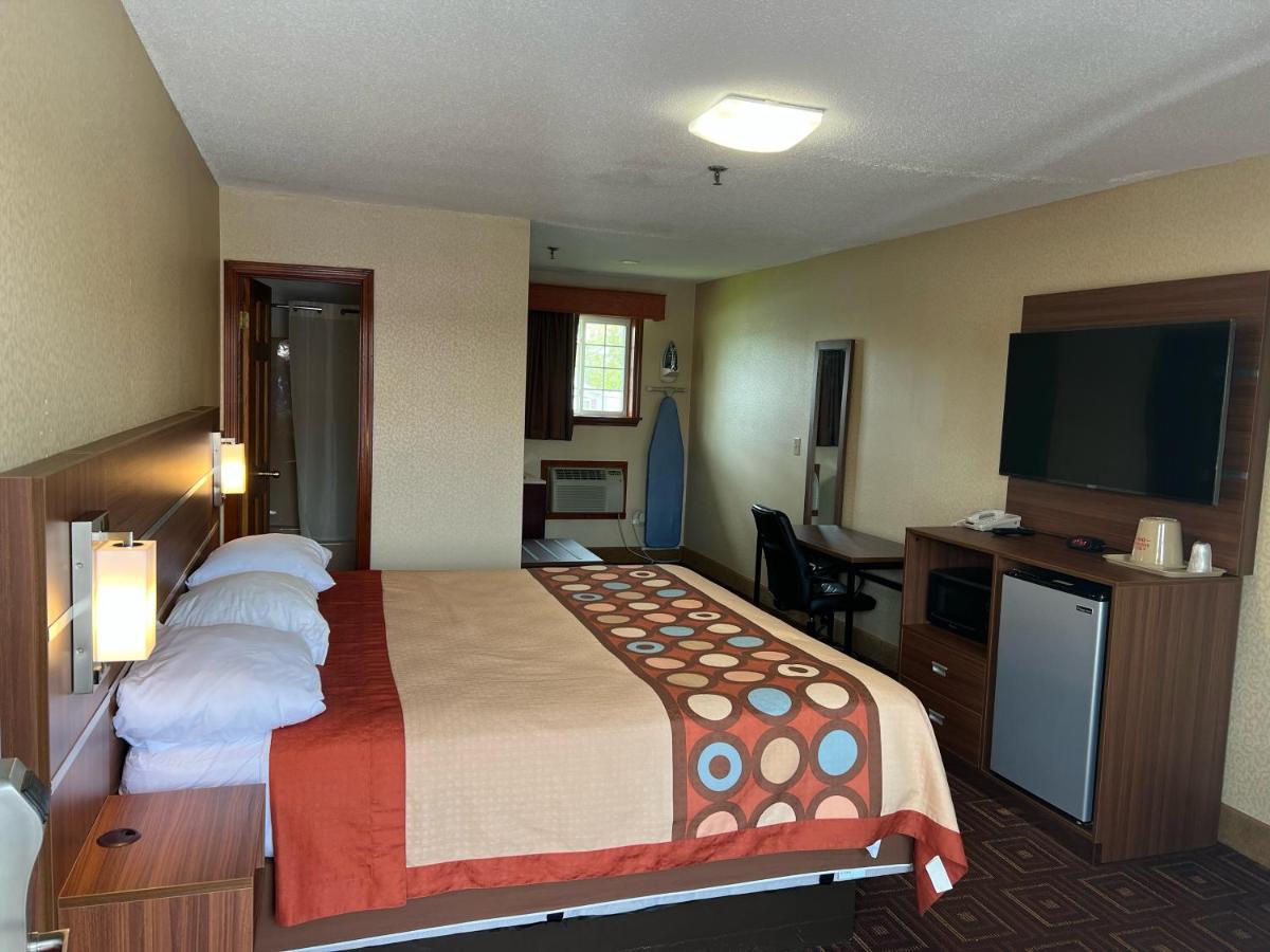 | American Inn