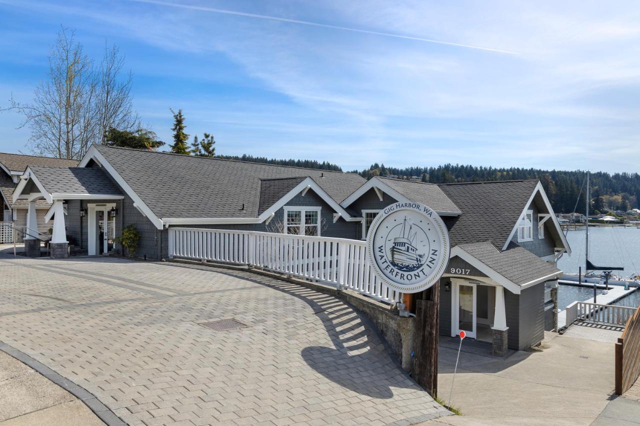 | Waterfront Inn