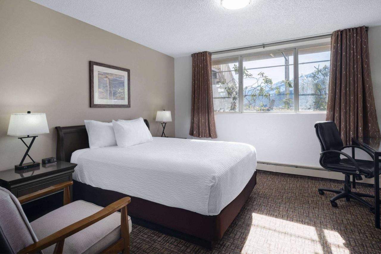 Queen Room - Lower Floor/Non-Smoking at Ramada by Wyndham Juneau