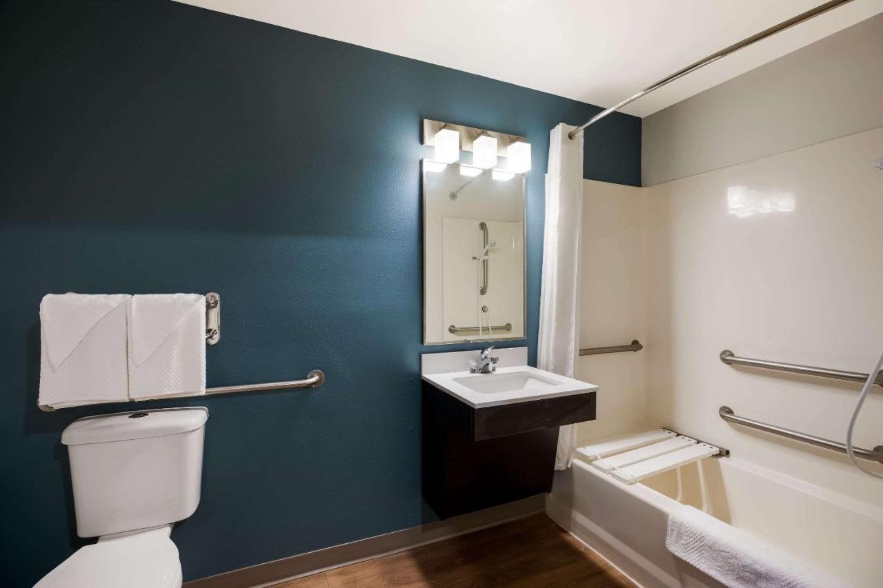 Standard Double Room with Roll-In Shower - Disability Access/Non-Smoking at WoodSpring Suites Orlando West - Clermont