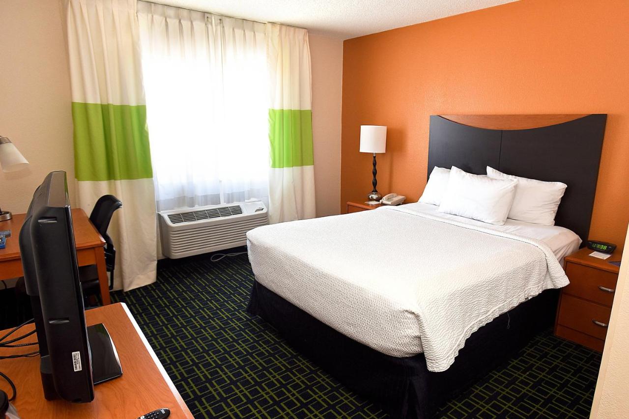 King Room at AmericInn by Wyndham Topeka