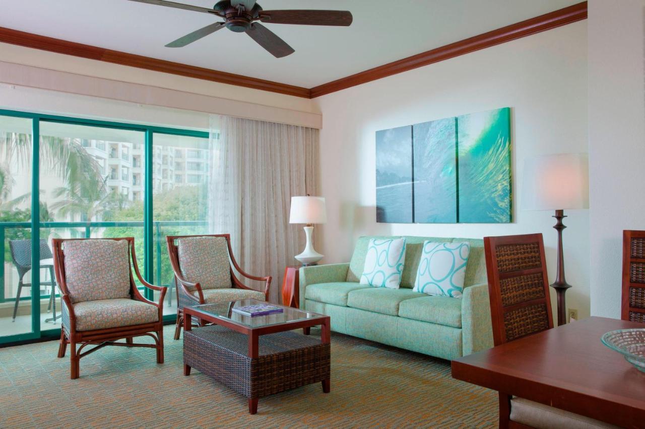 One-Bedroom Villa with Sofa Bed and Balcony - Mountain View at Marriott's Ko'Olina Beach Club