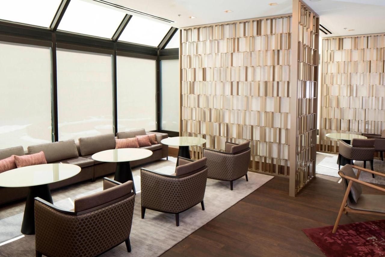 Deluxe Guest Room with King Bed and Lounge Access at Hanover Marriott
