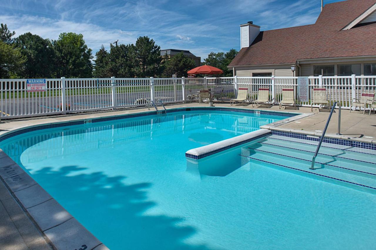 | Residence Inn by Marriott Detroit Troy/Madison Heights