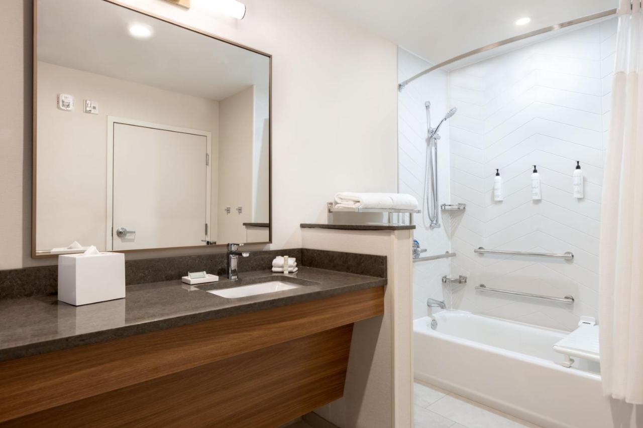 | Fairfield by Marriott Inn & Suites Rockaway