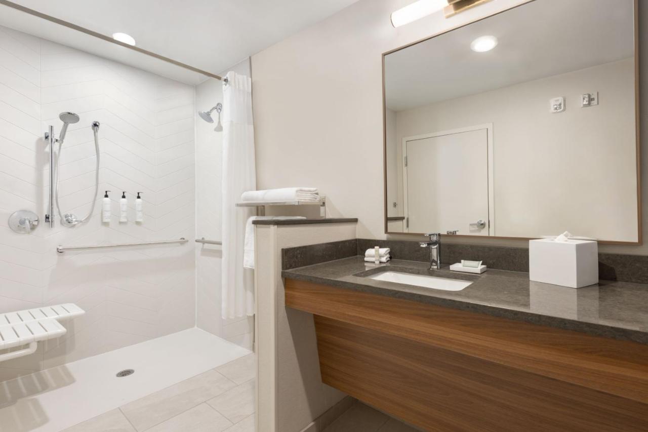 | Fairfield by Marriott Inn & Suites Rockaway
