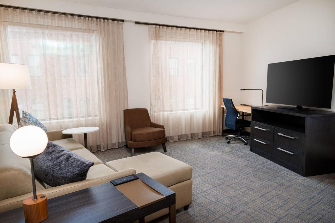 1 Bedroom Larger Suite, 2 Queen, Sofa bed, City view at Residence Inn by Marriott Grand Rapids Downtown