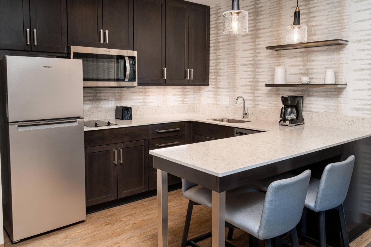 1 Bedroom Larger Suite, 2 Queen, Sofa bed, City view at Residence Inn by Marriott Grand Rapids Downtown