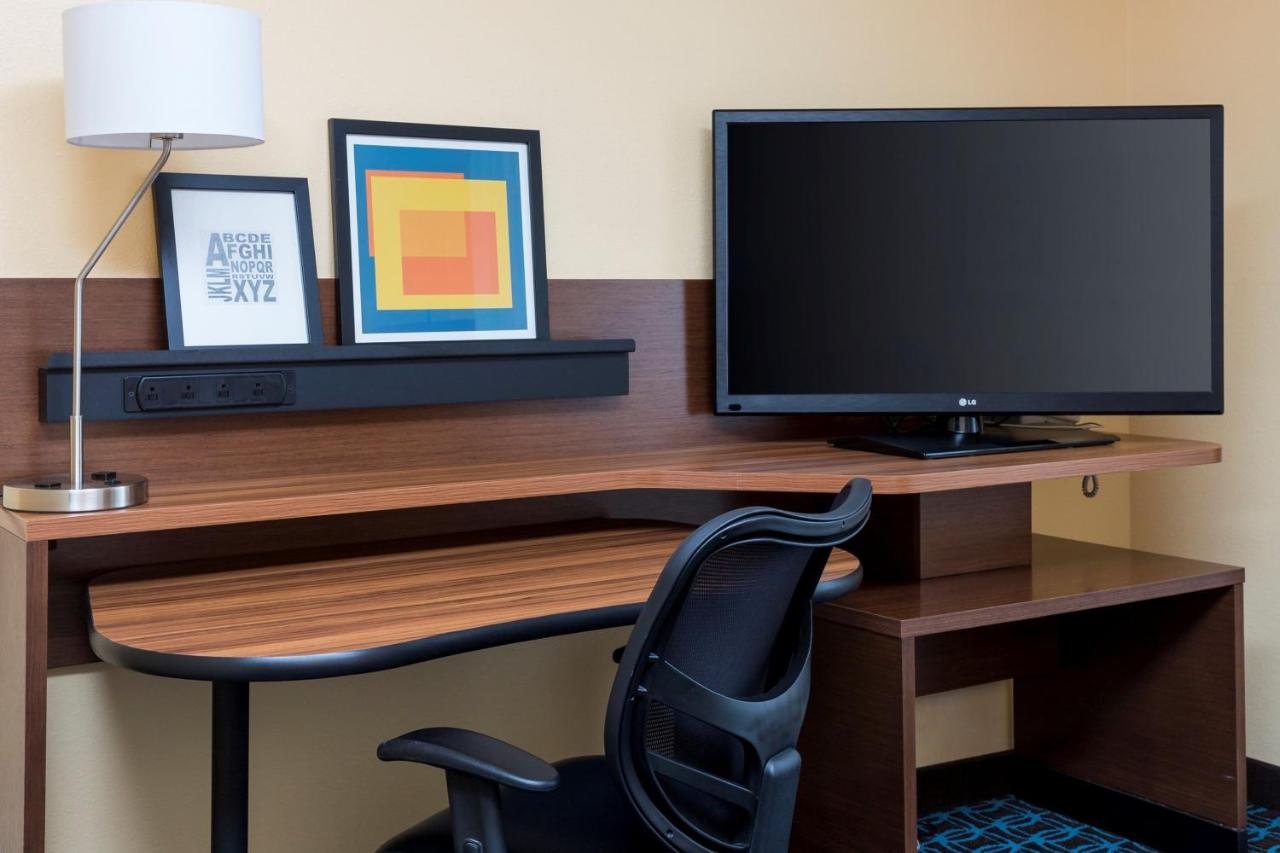 | Fairfield Inn & Suites Kansas City Lee's Summit
