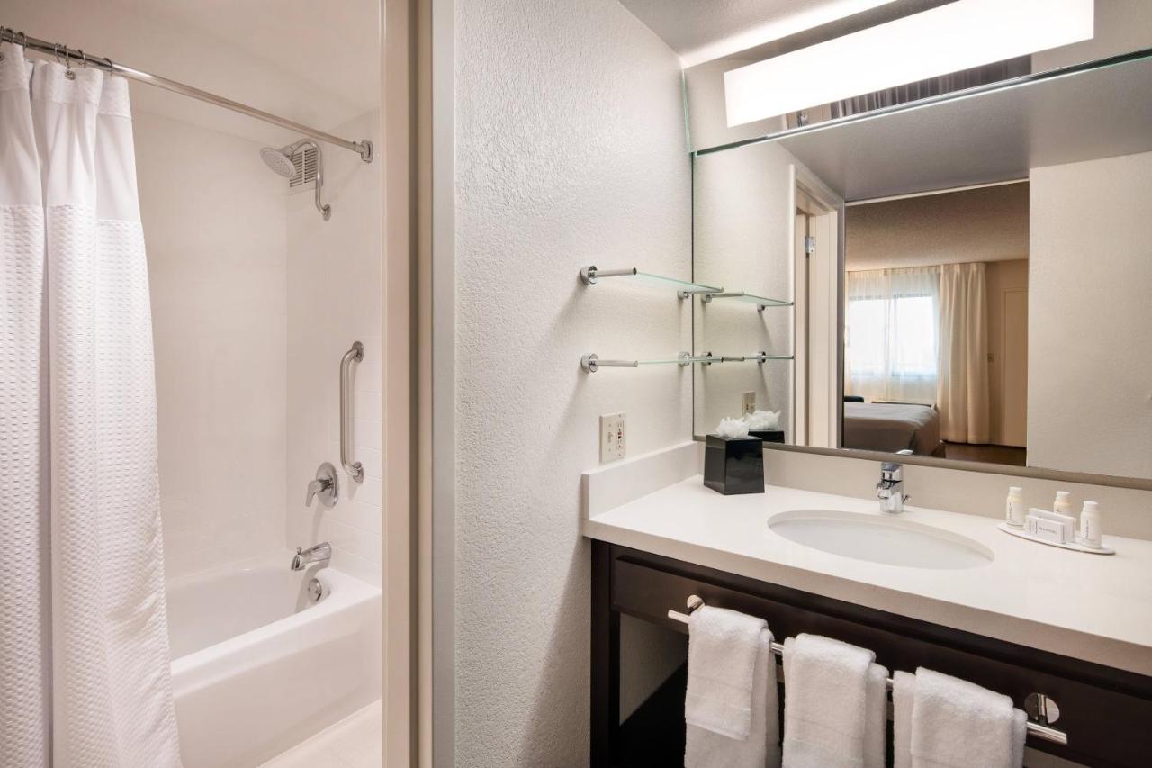 Theme Room - King Room with Sofa Bed at Fairfield by Marriott Anaheim Resort