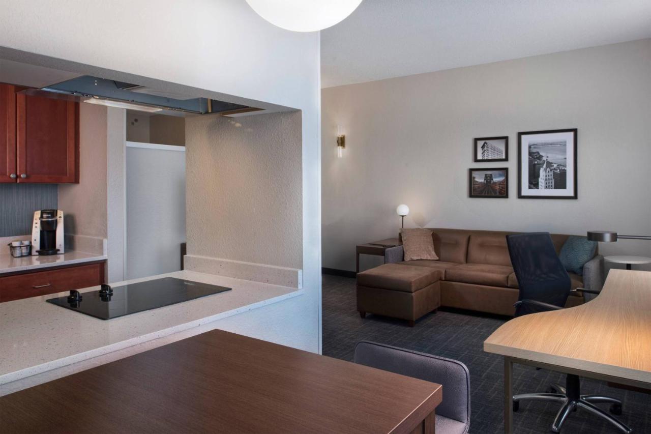 Loft Studio with City View at Residence Inn by Marriott Memphis Downtown