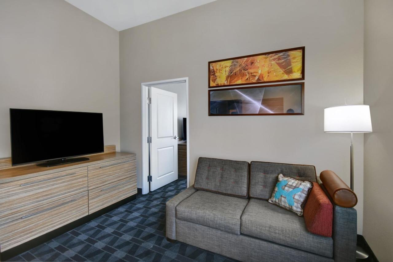 One-Bedroom Suite with Sofa Bed at TownePlace Suites by Marriott Grand Rapids Wyoming