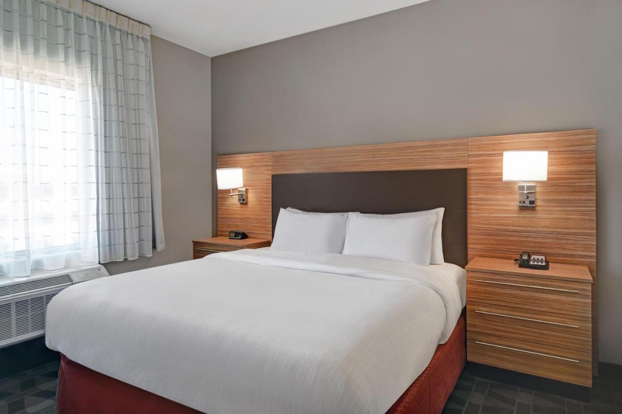 King Studio with Sofa Bed at TownePlace Suites by Marriott Grand Rapids Wyoming