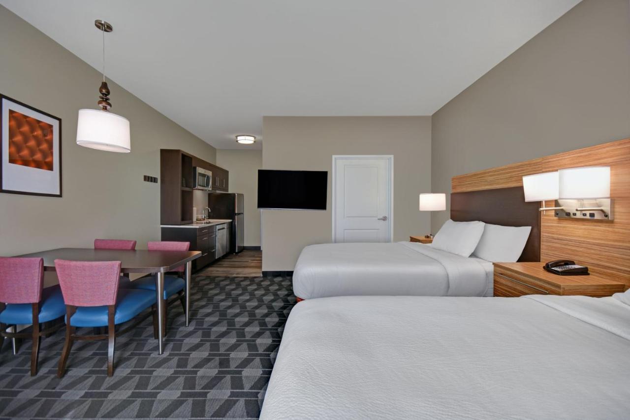 Queen Studio at TownePlace Suites by Marriott Grand Rapids Wyoming