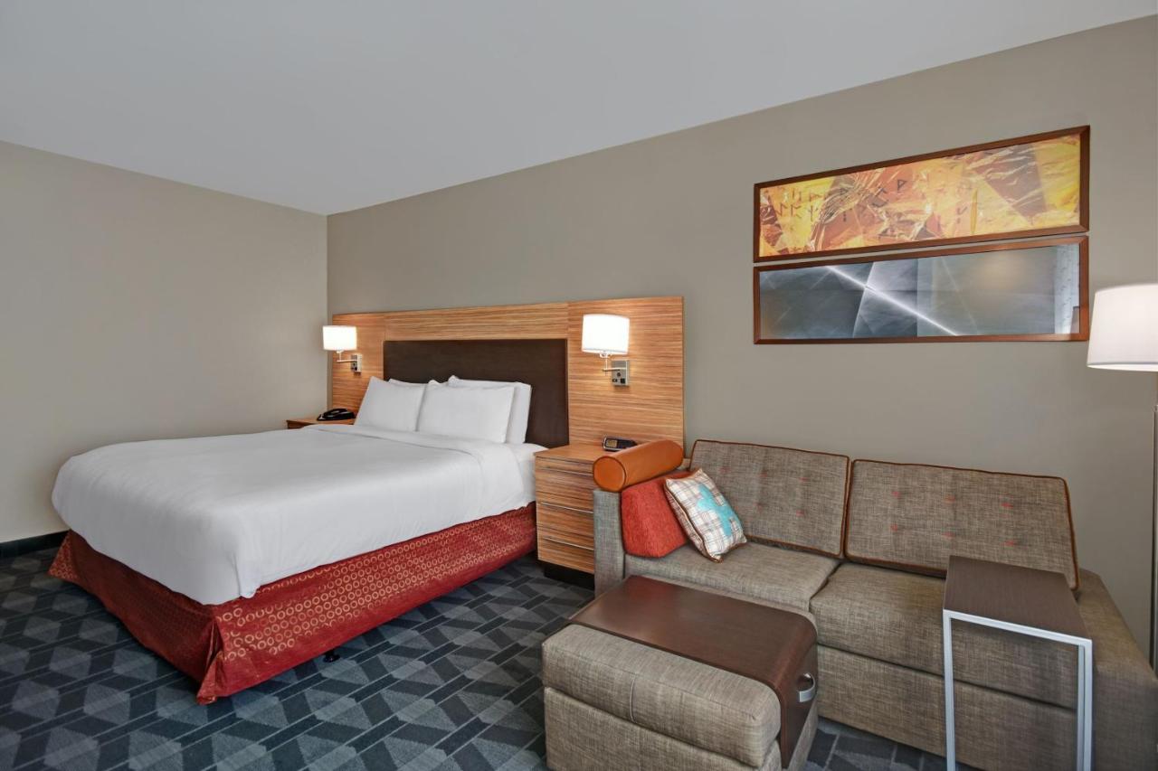 King Studio with Sofa Bed at TownePlace Suites by Marriott Grand Rapids Wyoming