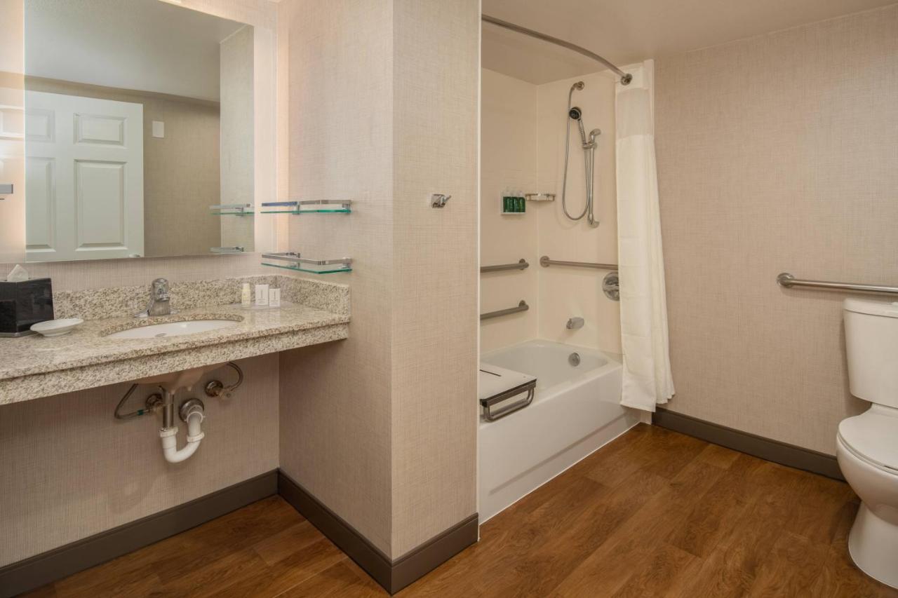 | Residence Inn Seattle East/Redmond