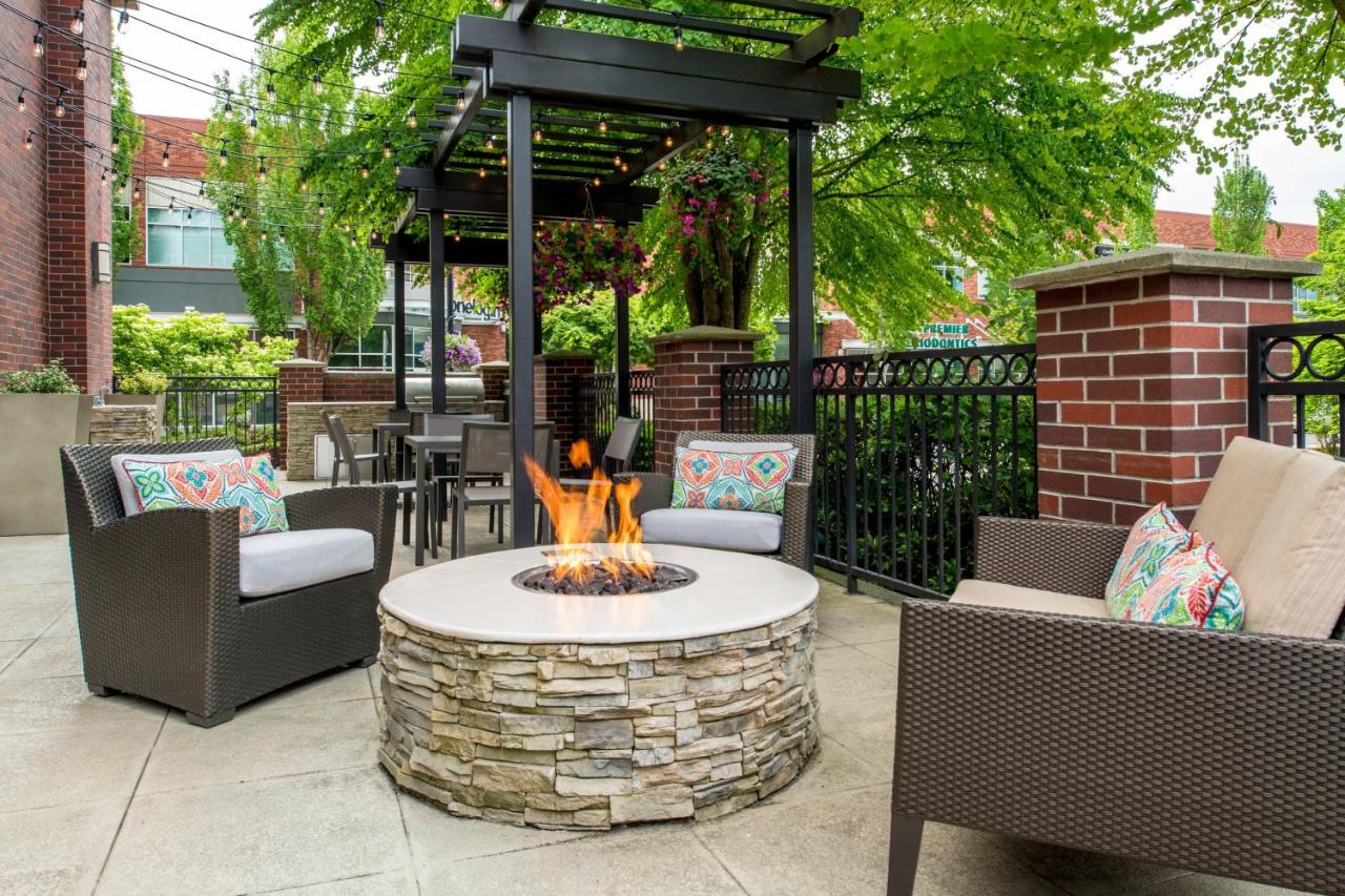 | Residence Inn Seattle East/Redmond