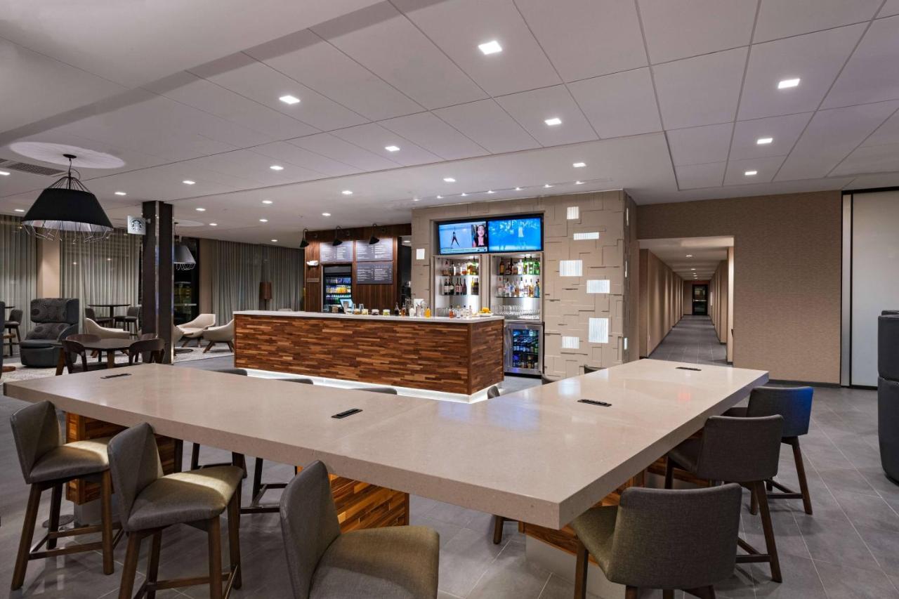 | Courtyard Dallas Grand Prairie