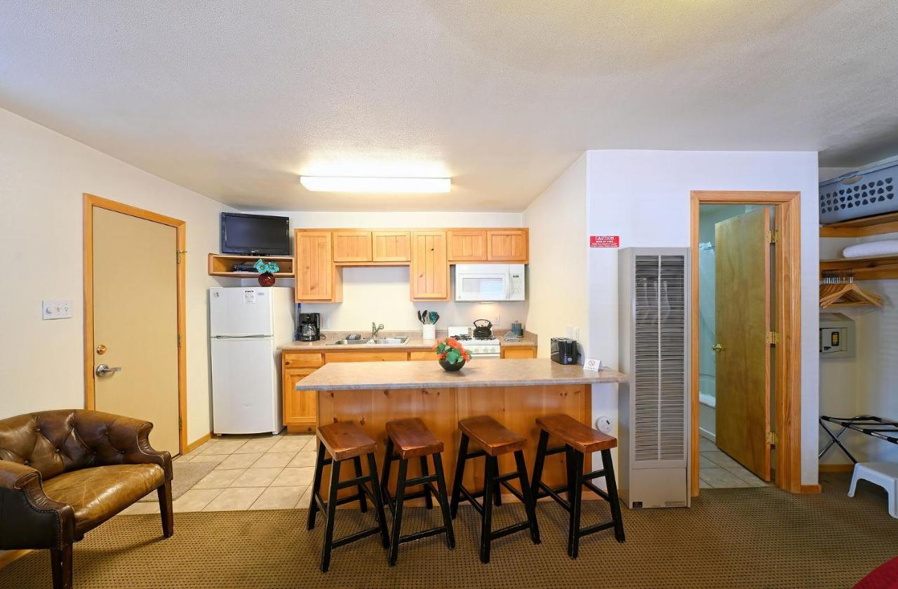  | Sitzmark Sports Lodge