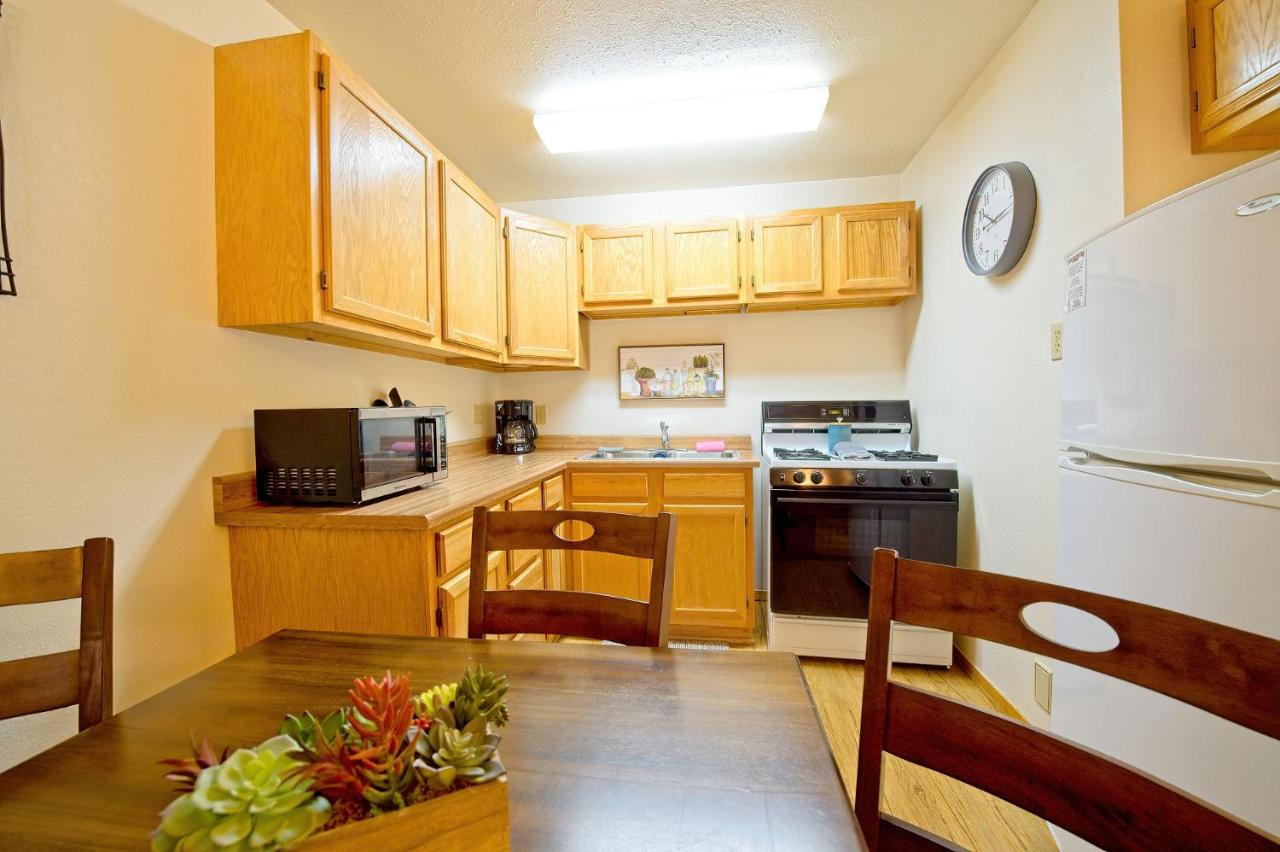  | Sitzmark Sports Lodge