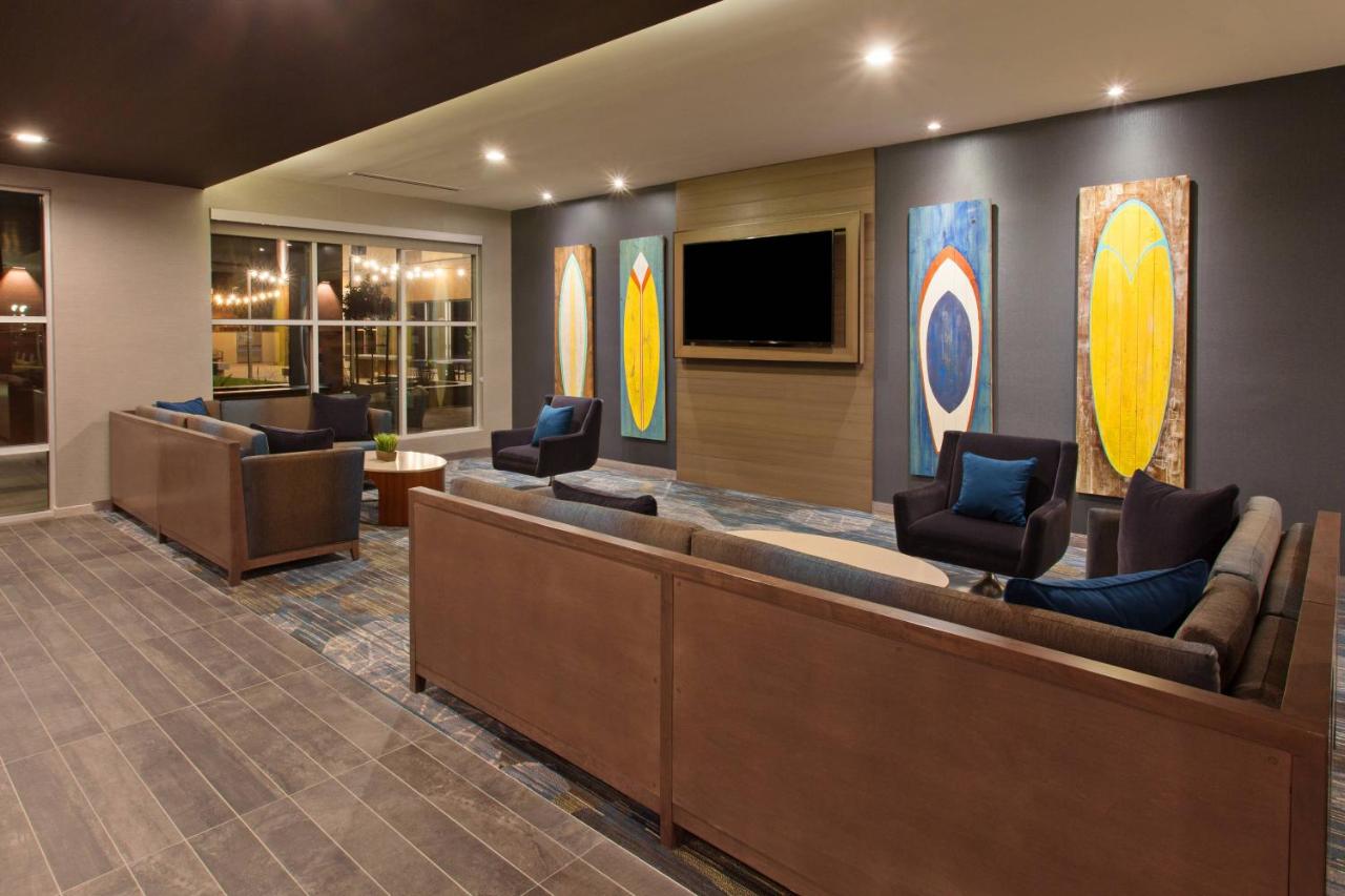 | Courtyard by Marriott San Diego El Cajon