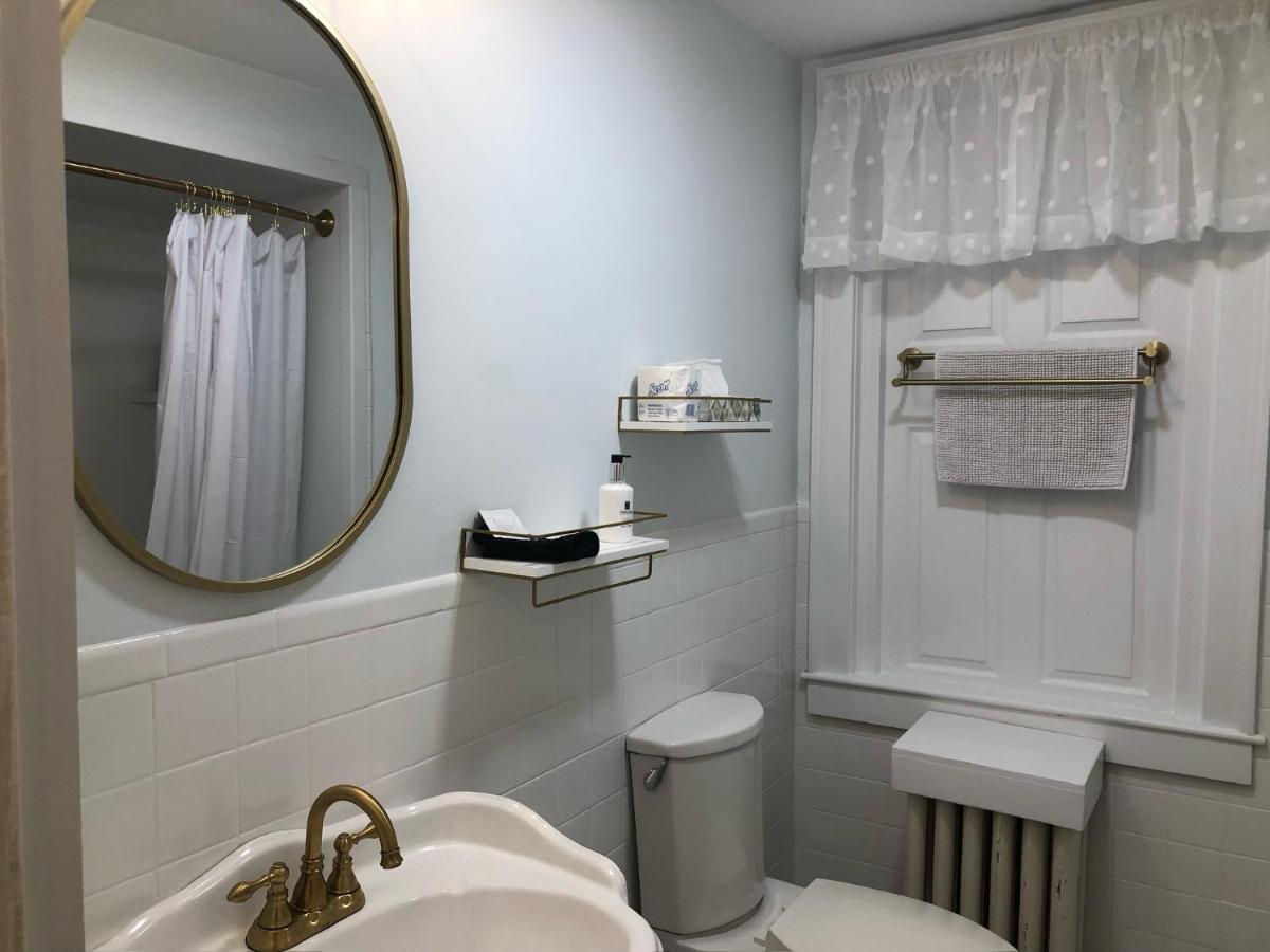  | William's Grant Inn Bed and Breakfast