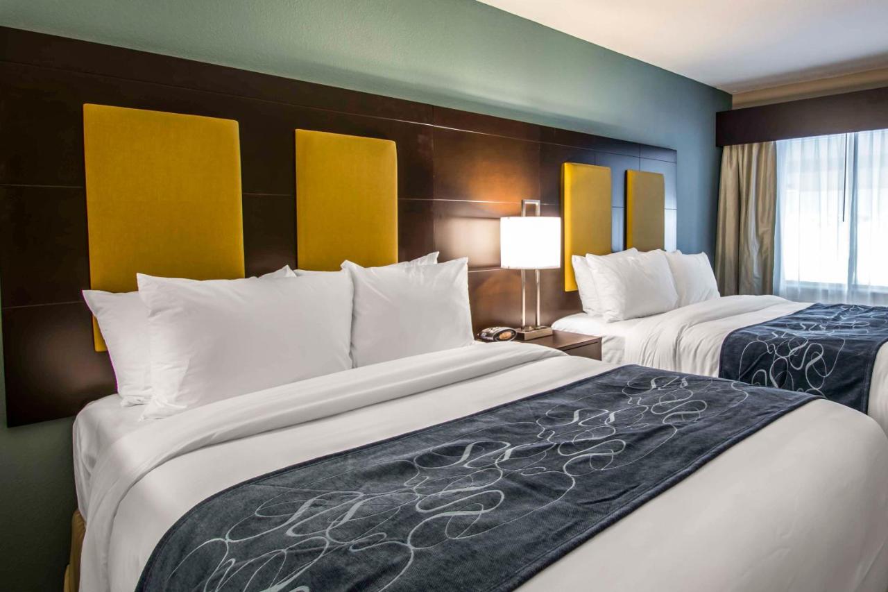 Queen Suite with two Queen Beds and Shower at Comfort Suites Fort Lauderdale Airport South & Cruise Port