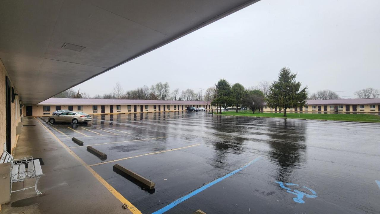 | Super 8 by Wyndham Centerville-Richmond