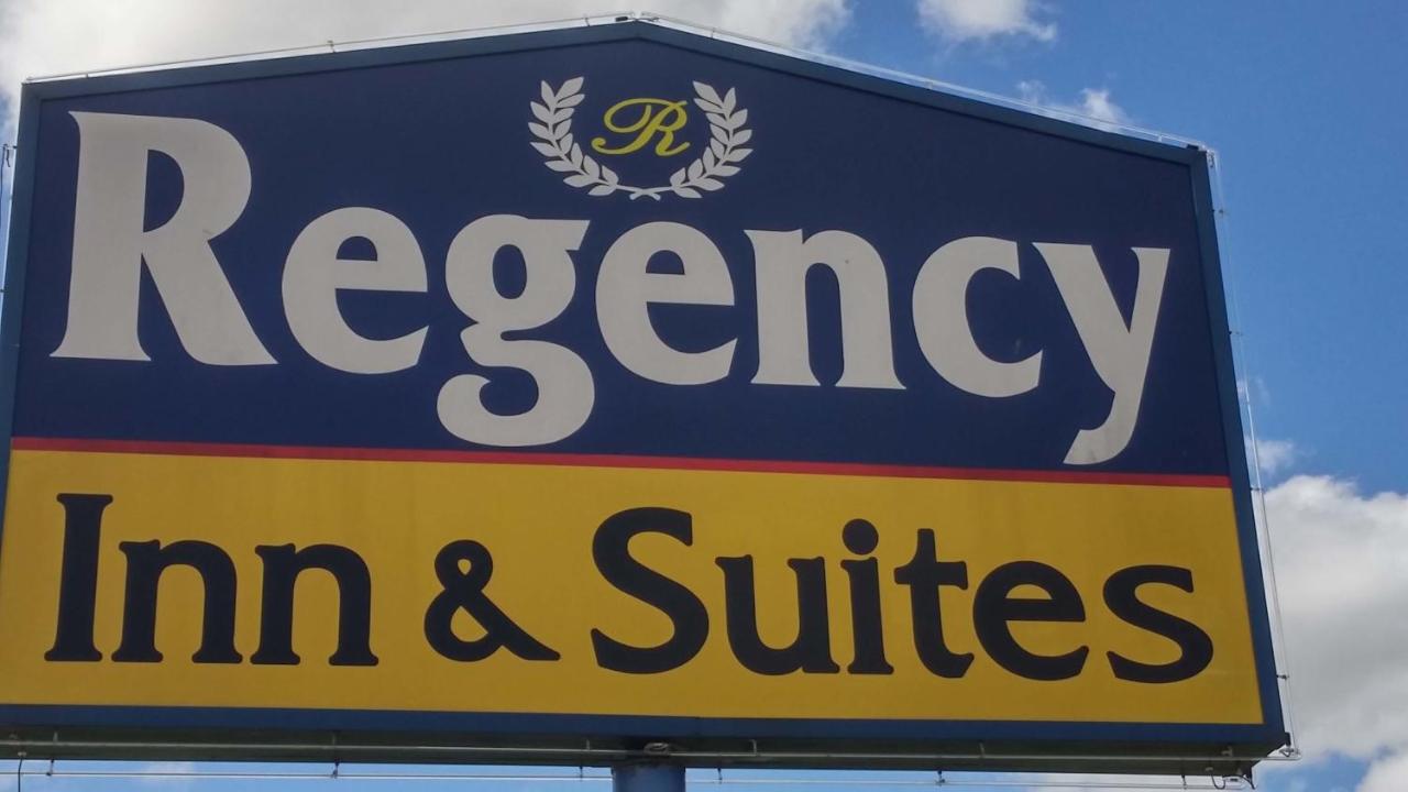  | Country Regency Inn & Suites