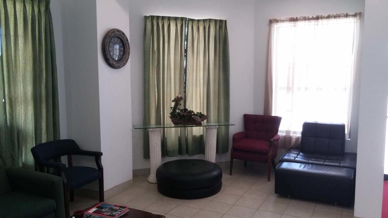  | Country Regency Inn & Suites
