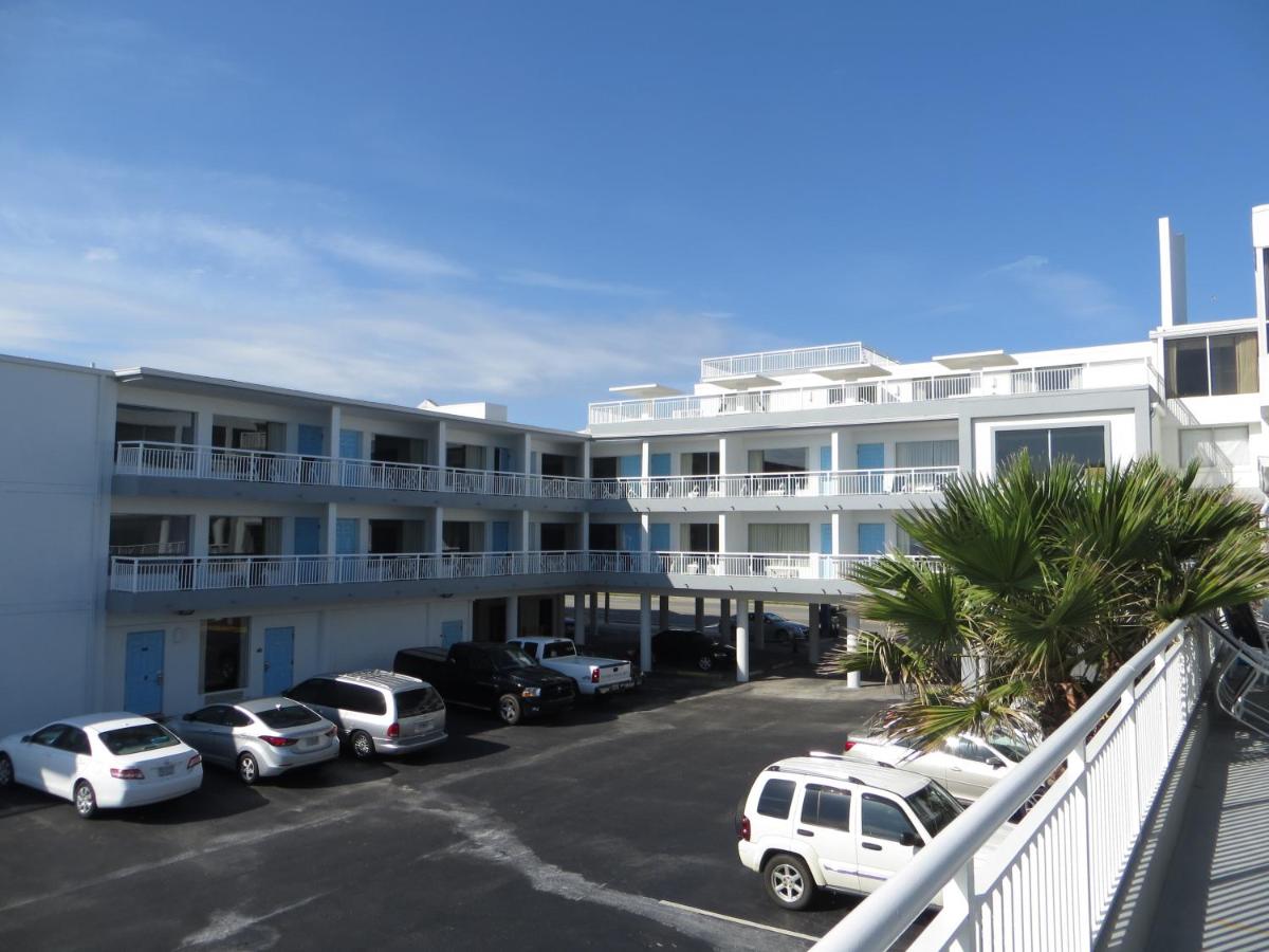 | Arya Blu Inn and Suites