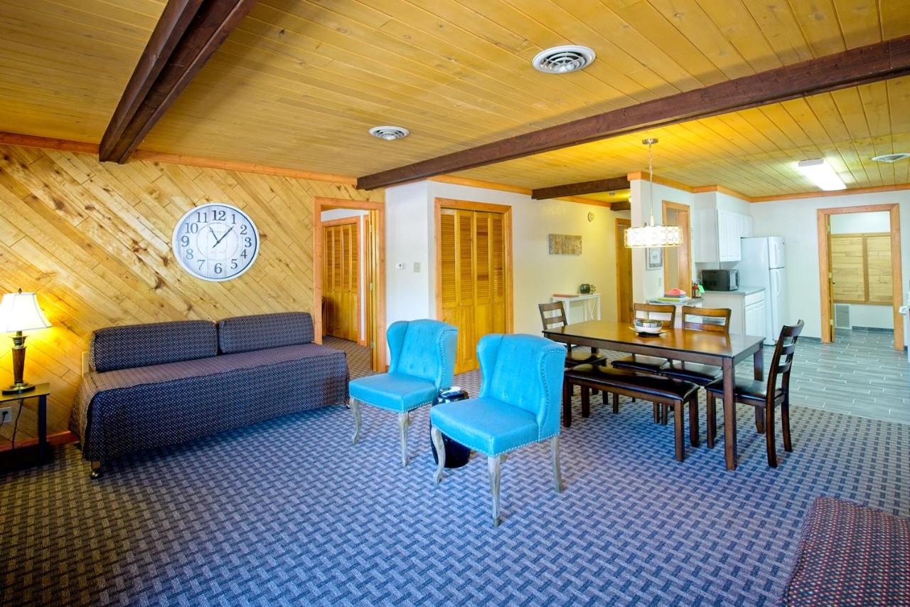  | Sitzmark Sports Lodge