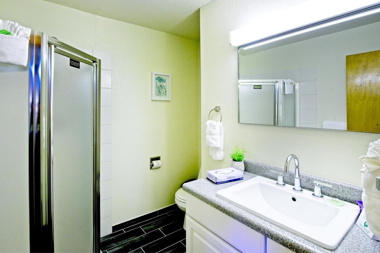  | Sitzmark Sports Lodge