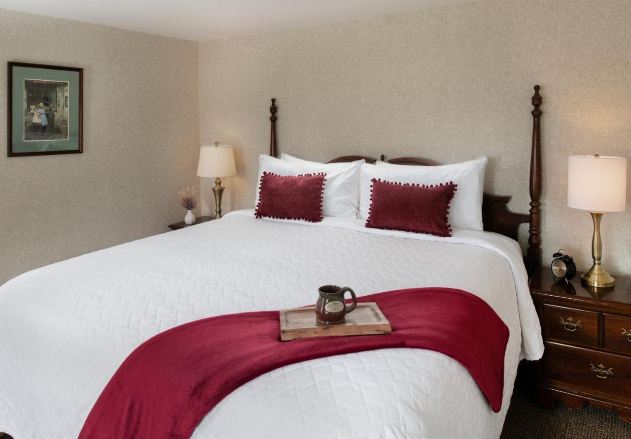 King Room at Christmas Farm Inn and Spa
