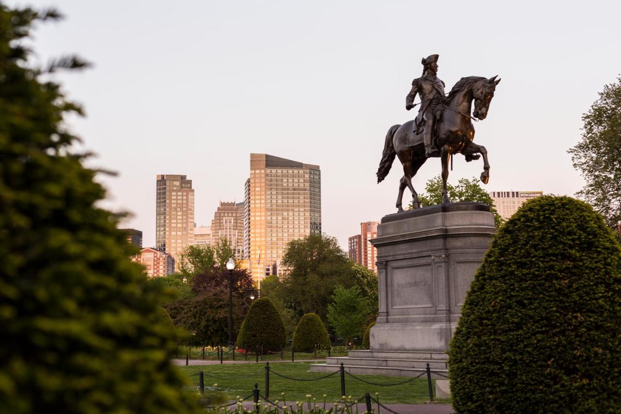 Terrace View, Guest room, 1 King, Courtyard view at The Ritz-Carlton, Boston