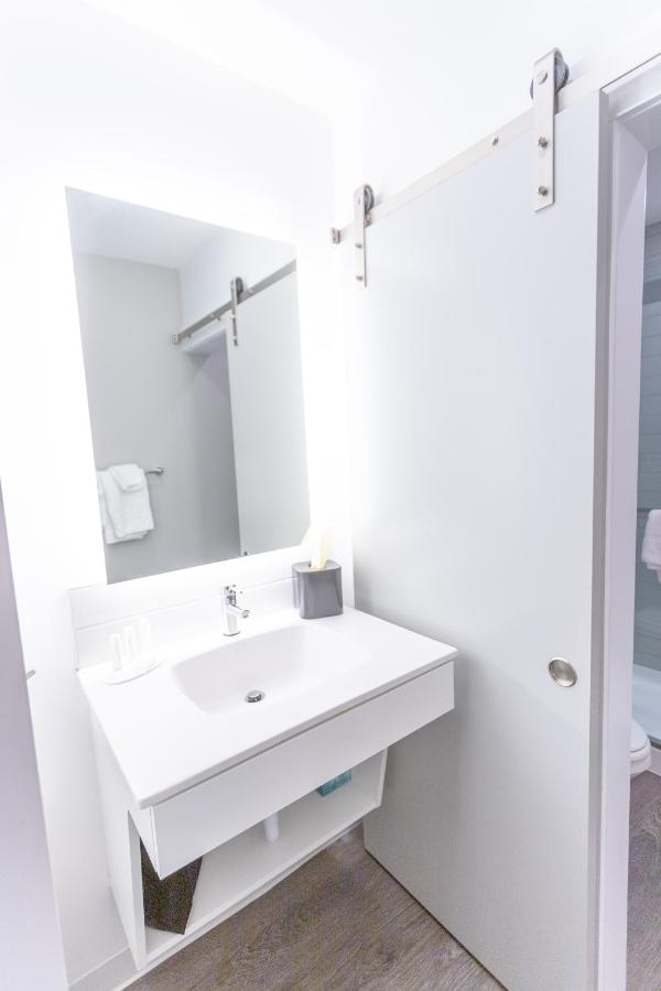 Deluxe Room with King and Queen Bed - Non-Smoking at Leavenworth Local Hotel